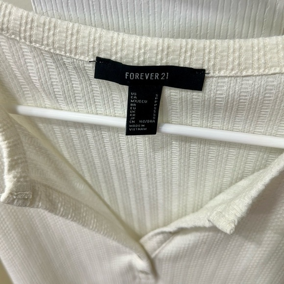 💕💕Forsver 21 size small white long sleeve top- offers welcomed. Must go!!💕💕 - Picture 4 of 4
